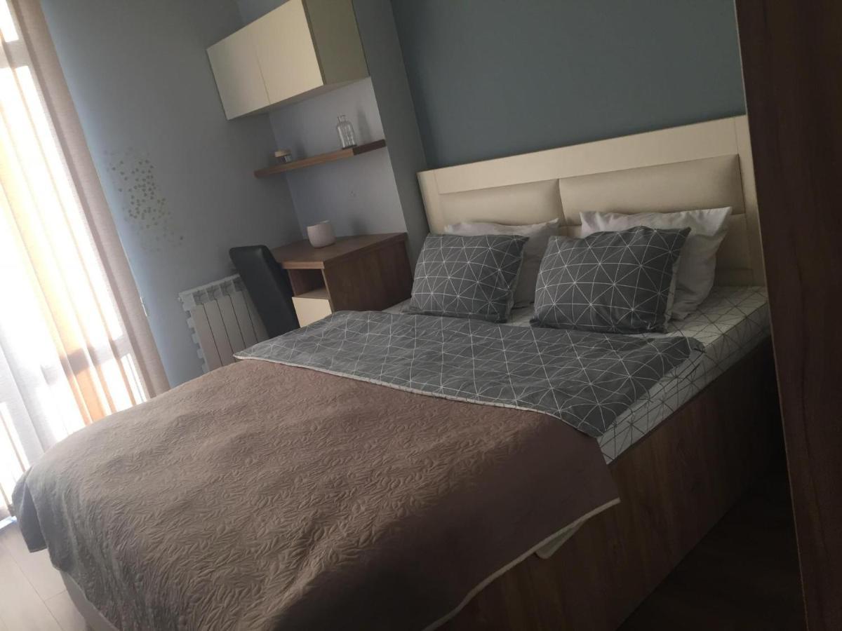 Sol'S M2 White Modern Apartments Tbilisi ภายนอก รูปภาพ