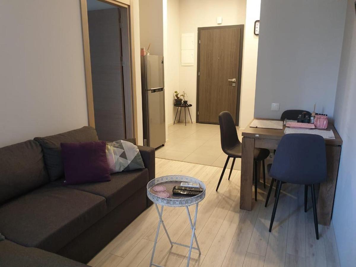Sol'S M2 White Modern Apartments Tbilisi ภายนอก รูปภาพ