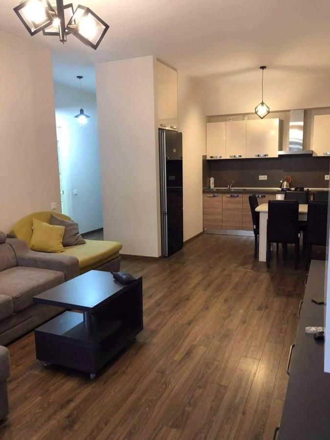 Sol'S M2 White Modern Apartments Tbilisi ภายนอก รูปภาพ